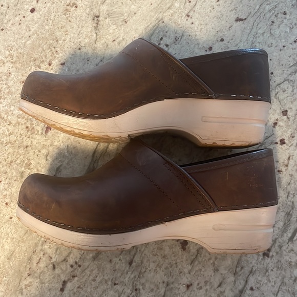 Dansko Professional Nubuck Leather Size 7 Clog Anthropologie Free People - Picture 6 of 6